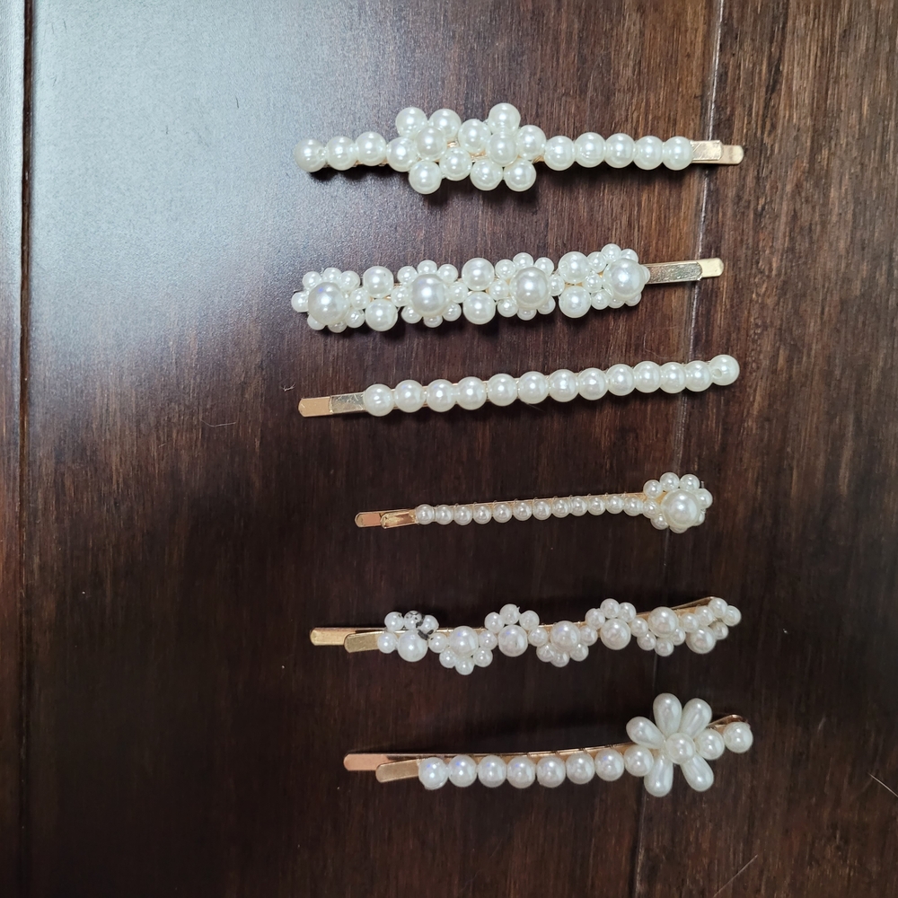 Elegant Pearl Hair Clips Set